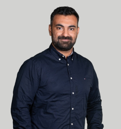 Photo of Dhruv Suri